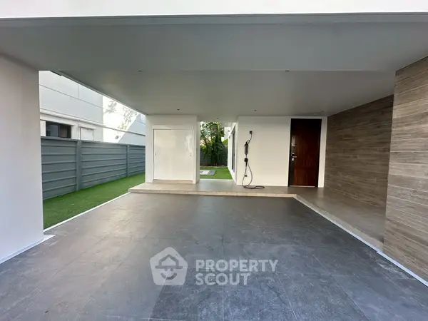 image_rental-30836825