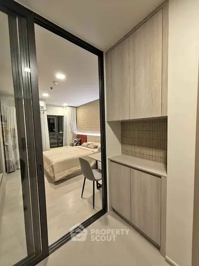 image_rental-30943786