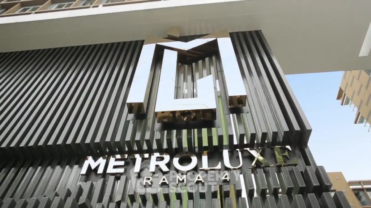 Modern architectural facade of Metroluxe Rama 4 with sleek design elements.
