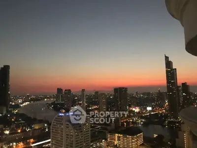  1 Bedroom Condo at State Tower Silom-2