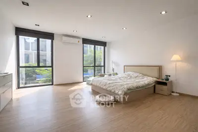 image_rental-29782180