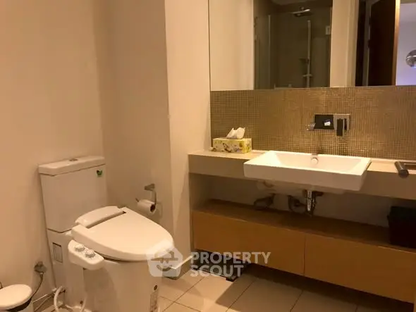 Modern bathroom with sleek fixtures and elegant design