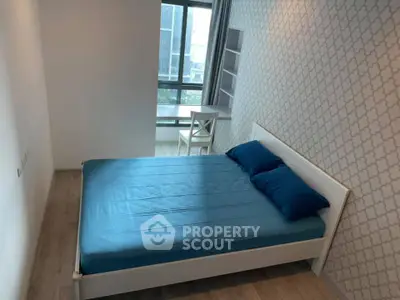 Fully Furnished 1 Bedroom Condo at Ideo Mobi Charan Interchange-4