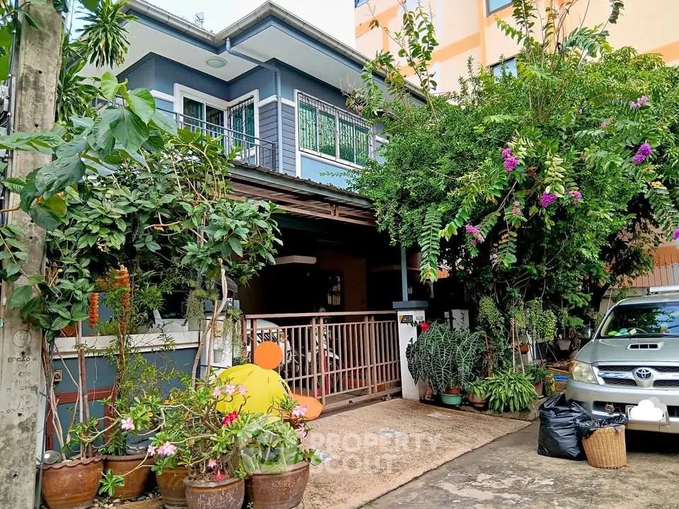 Charming suburban home with lush garden and spacious driveway, perfect for family living.