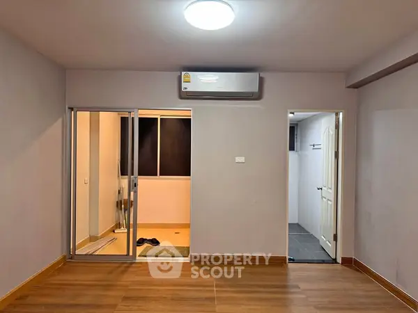 image_rental-28470865