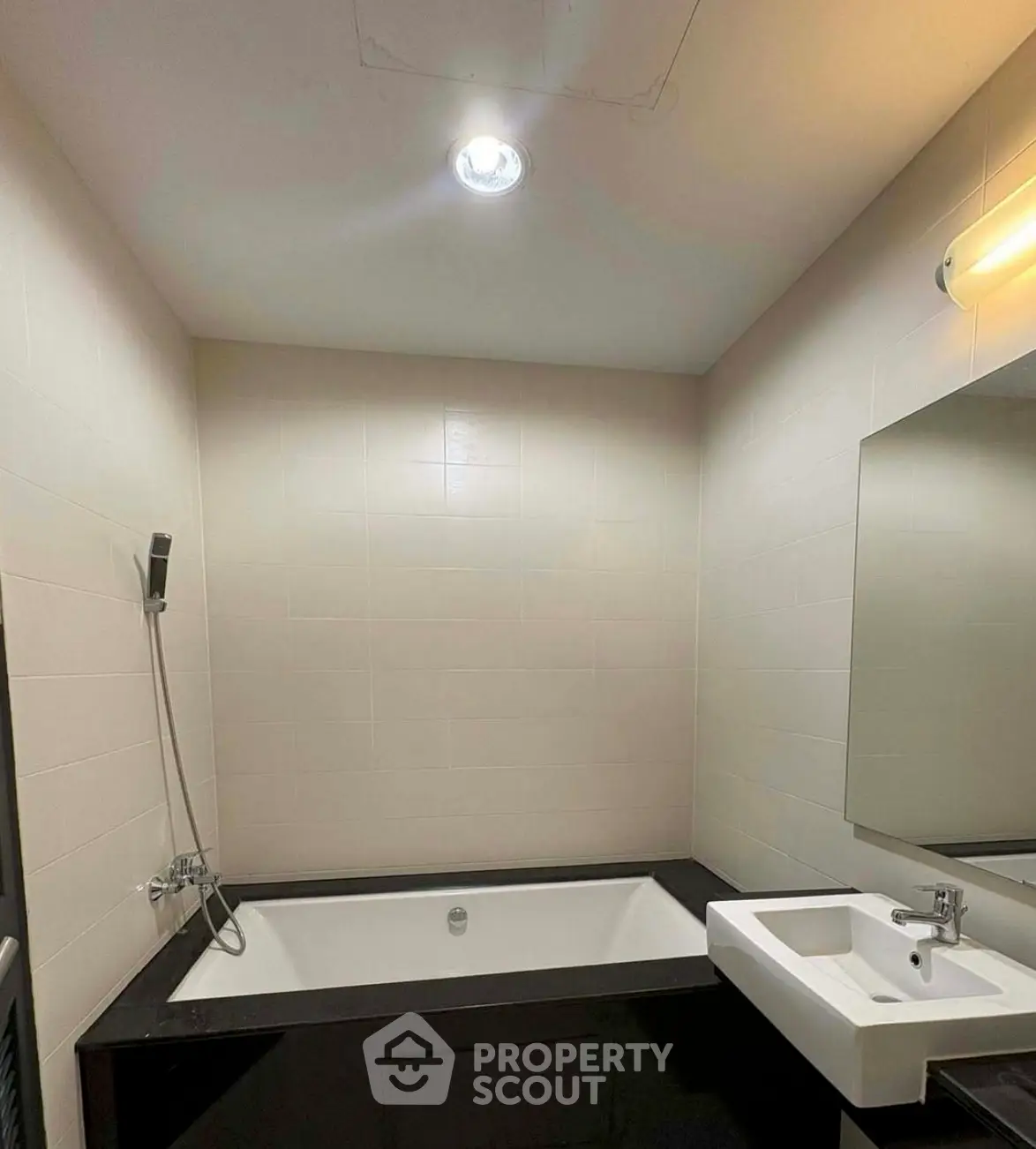 Screenshot 2569-03-05 at 11.57.25.jpg