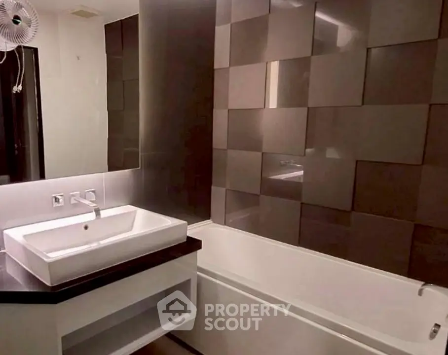 Screenshot 2569-04-01 at 19.10.34.jpg