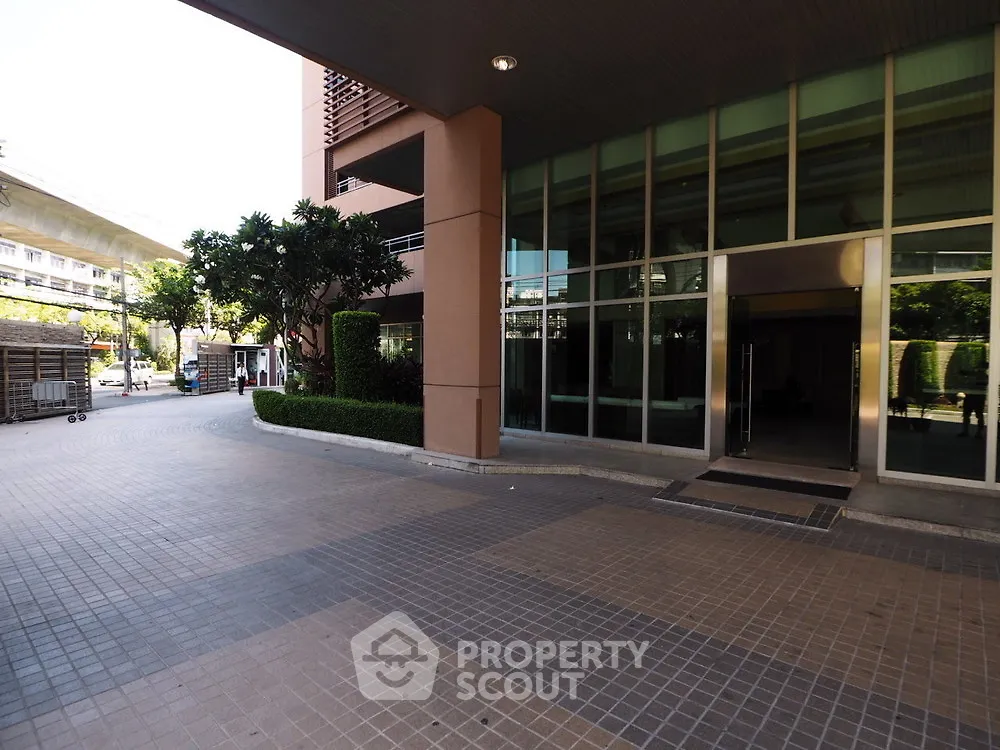 1 Bedroom Condo at Centric Scene Sukhumvit 64-1