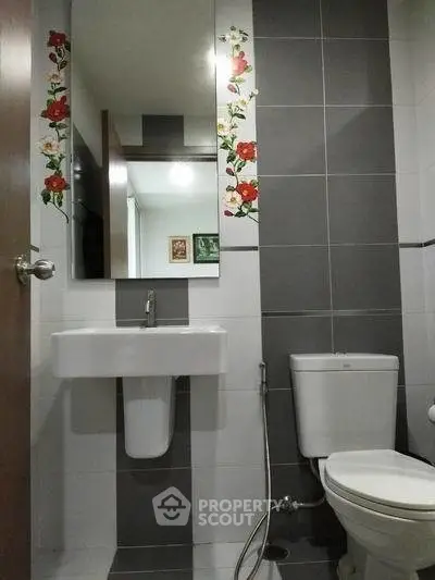  1 Bedroom Condo at The Base Sukhumvit 77-3