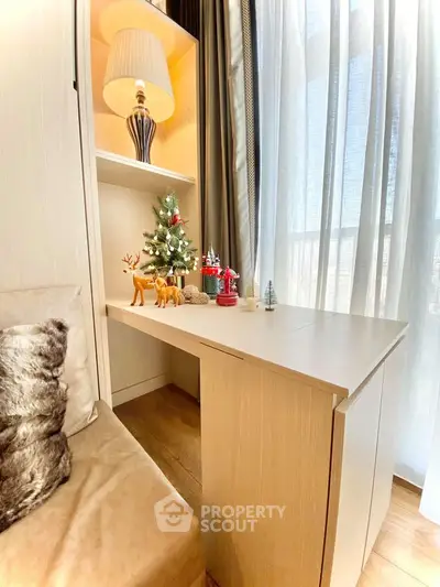  2 Bedrooms Condo at Park 24-4