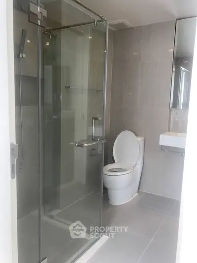  3 Bedrooms Condo -5