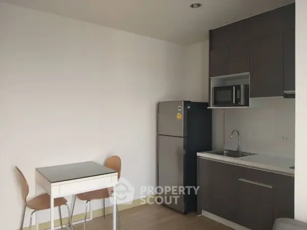 image_rental-5782038