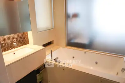  2 Bedrooms Condo at The Address Sukhumvit 28-2