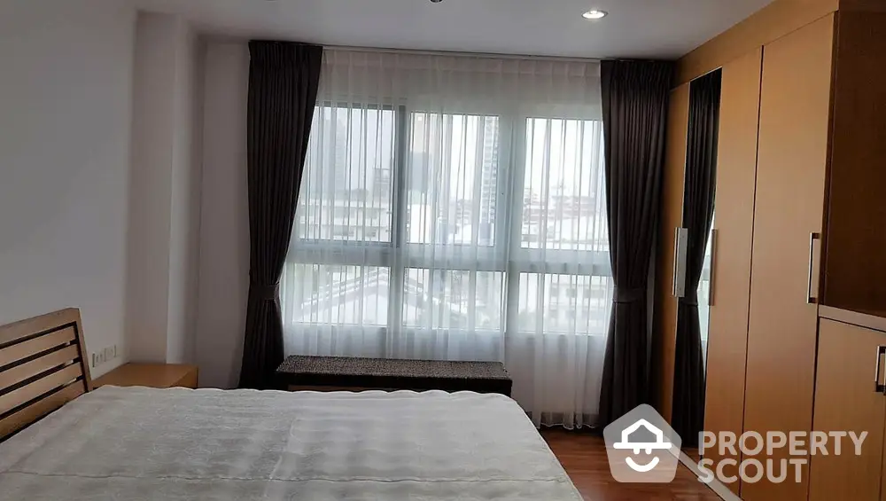  1 Bedroom Condo at Baan Siri Sukhumvit 13 Condominium-1