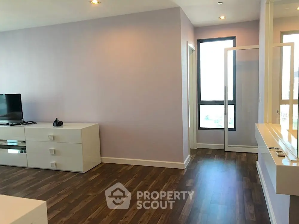  2 Bedrooms Condo at The Room Sulkumvit 62-1