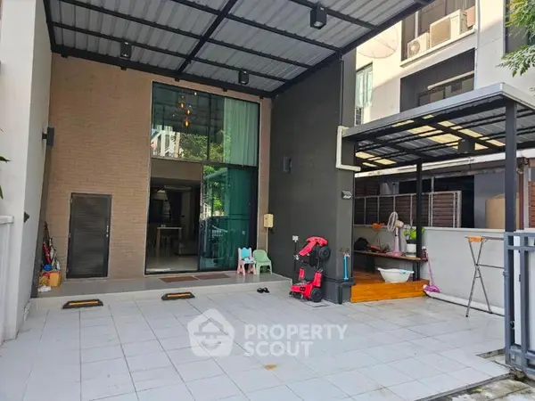 image_rental-27216128