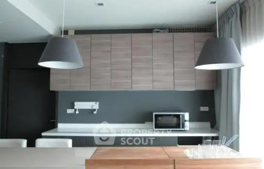 image_rental-2042051