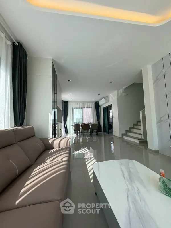 image_rental-28399455