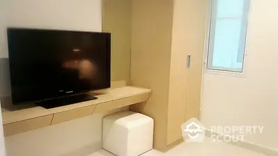 Fully Furnished 2 Bedrooms Apartment at ยูอาร์ เพลส-3