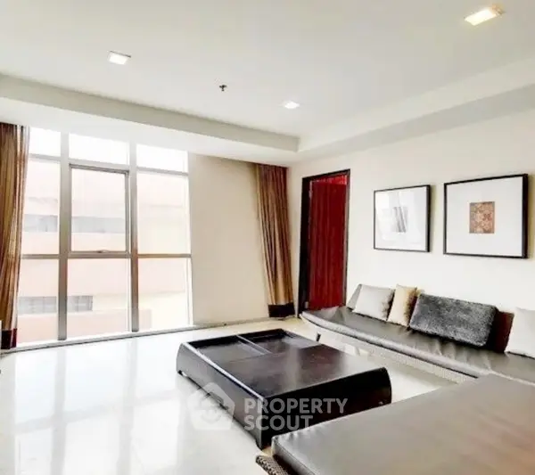 image_rental-30819413