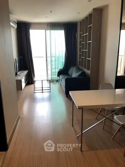  1 Bedroom Condo at Sky Walk Phra Khanong-3