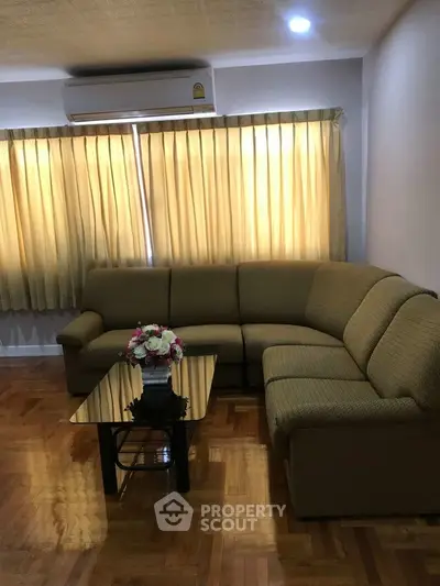  2 Bedrooms Condo -2