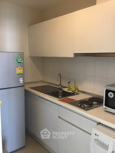 Fully Furnished 1 Bedroom Condo at Life Ladprao 18-5