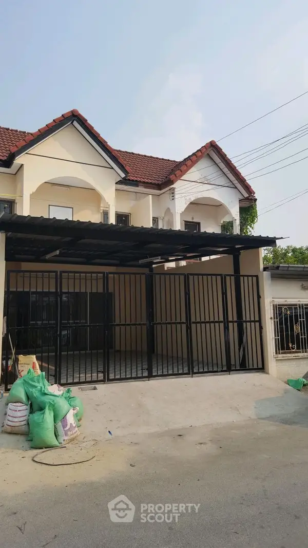 image_rental-6967431