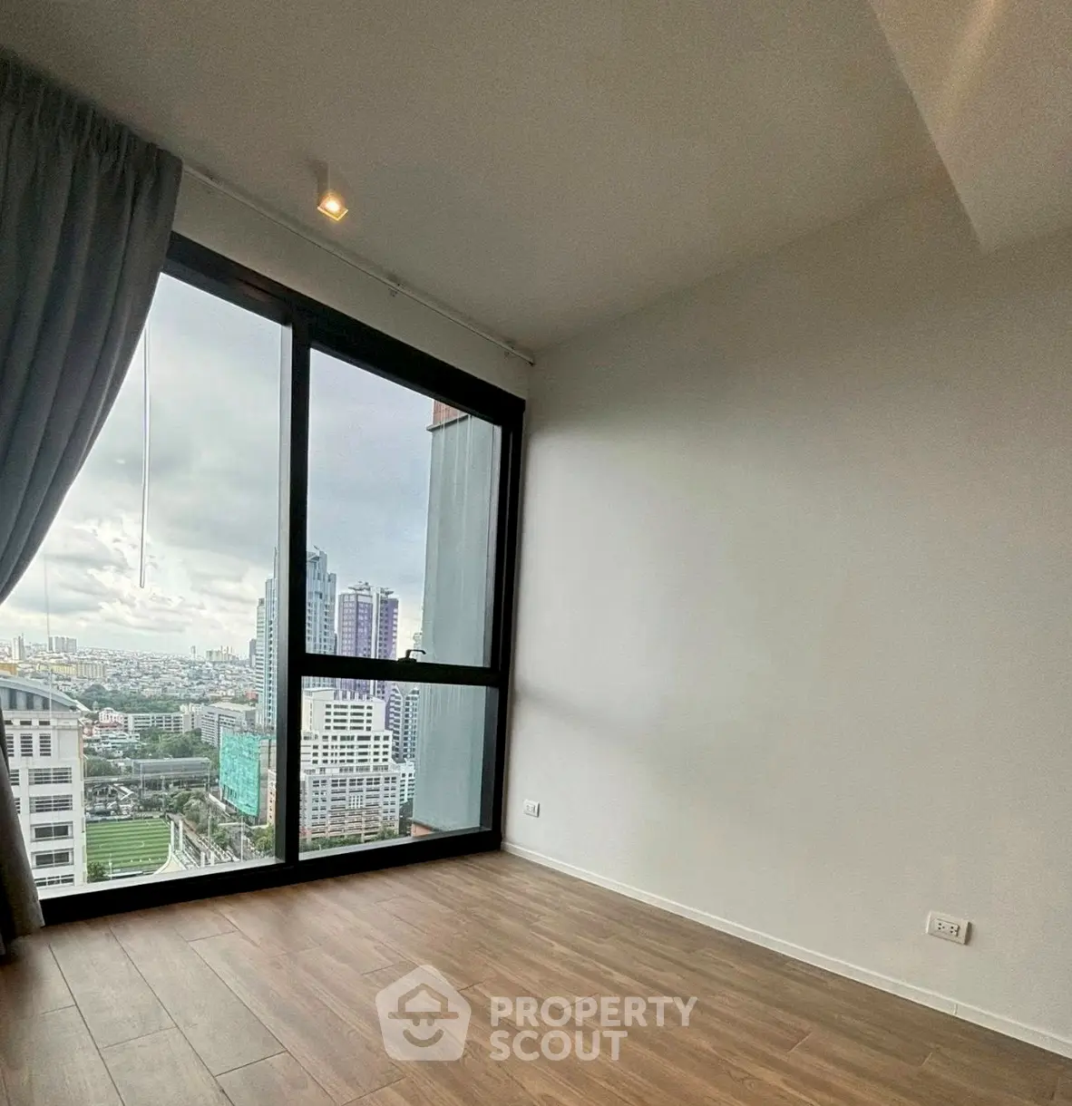 Screenshot 2569-03-13 at 22.06.33.jpg