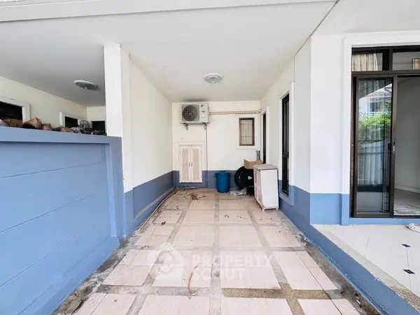 image_rental-27213243