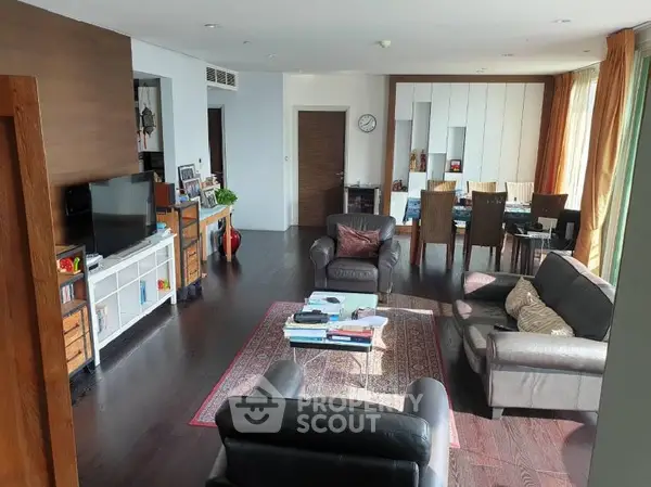 image_rental-5281409