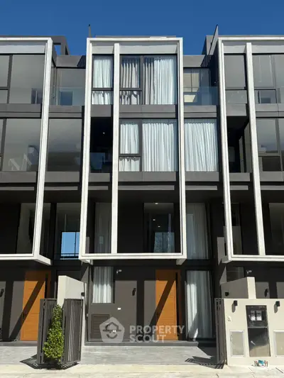 image_rental-28574067