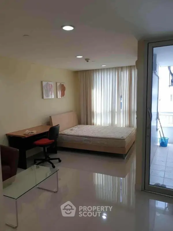 image_rental-31002632