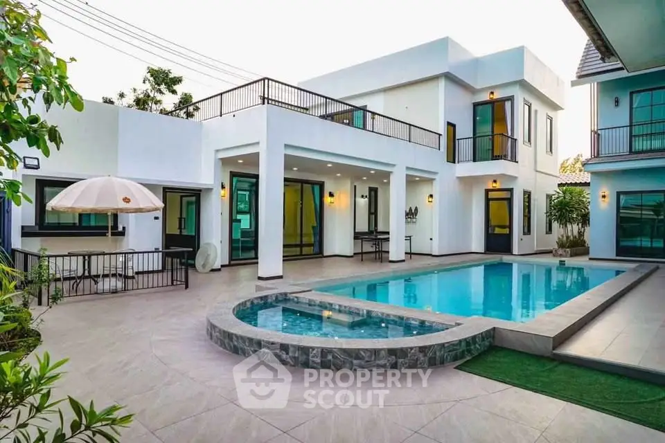 Luxurious modern villa with private pool and spacious outdoor area