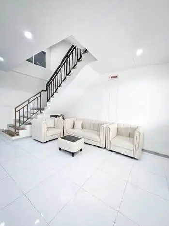 image_rental-27592473