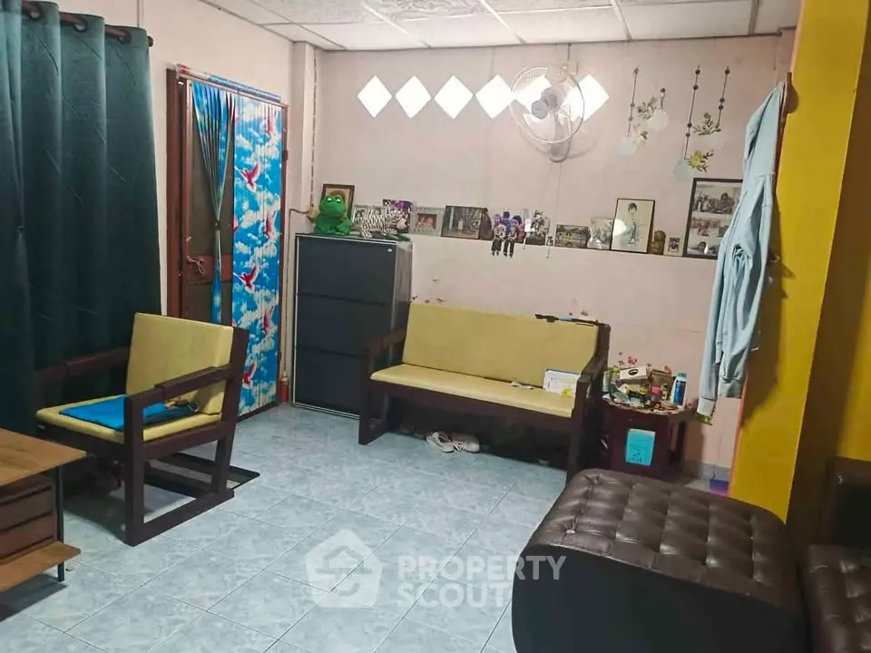 Cozy living room with vintage decor and comfortable seating