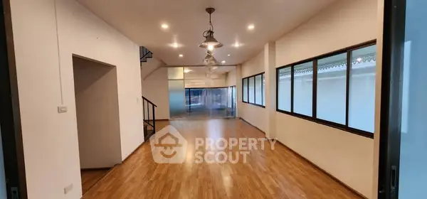 image_rental-30337697