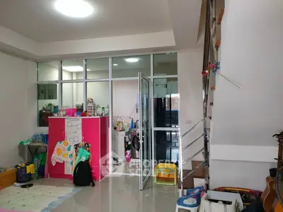 image_rental-27213165