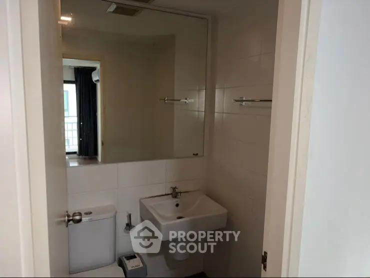 Modern bathroom with sleek design and contemporary fixtures