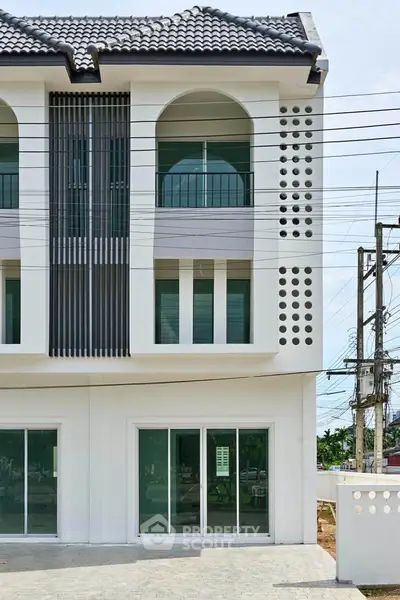 image_rental-28320652