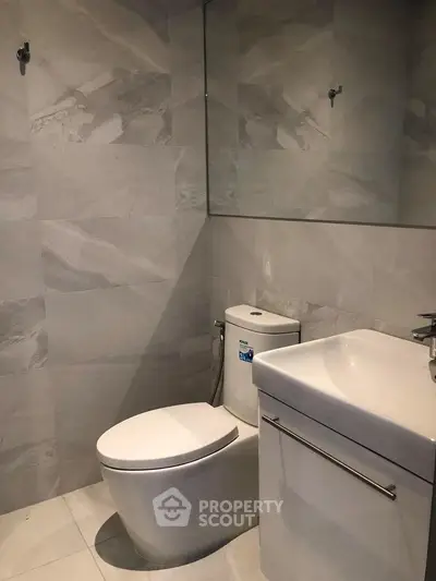  1 Bedroom Condo at Rhythm Ekkamai-3