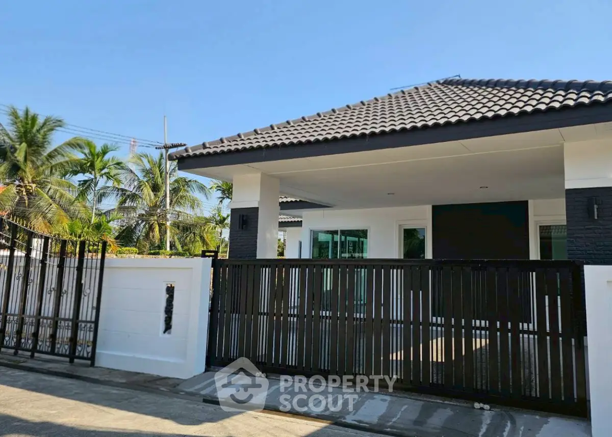 Screenshot 2026-01-01 193743.png