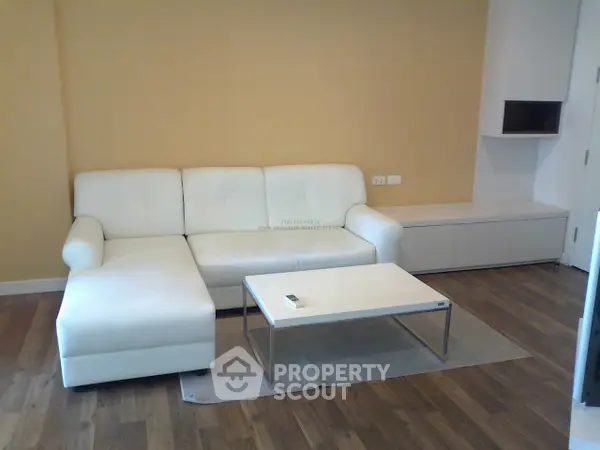 image_rental-5253175