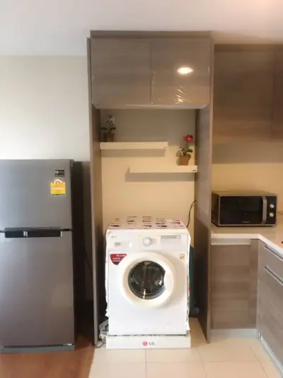 Fully Furnished 1 Bedroom Condo at Belle Grand Rama 9-5