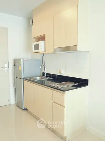 Fully Furnished 1 Bedroom Condo at Ideo Ratchada Huaikwang-5