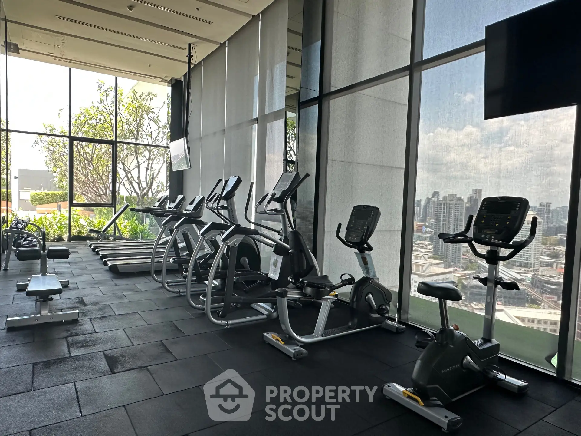 Life Sukhumvit 48