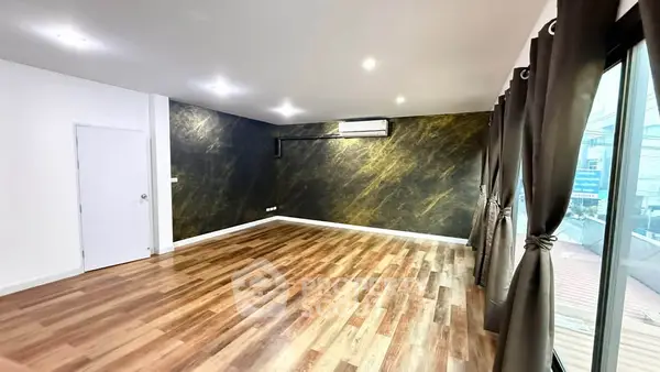 image_rental-29698510