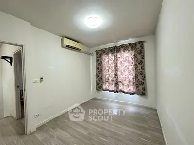 2898703-3-Photoroom.png