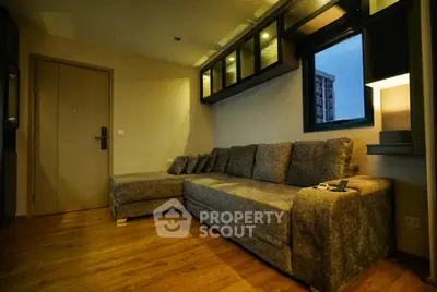 Fully Furnished 1 Bedroom Condo at 4-1