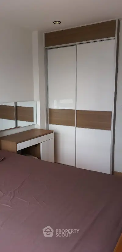  1 Bedroom Condo at The President Sathorn Ratchapruek 3 Storage